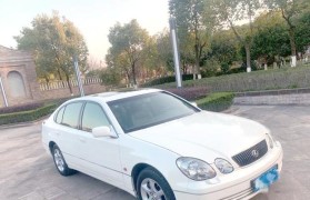 豪华操控兼具的GS300座驾（性能出众、奢华至上的豪华车之王）