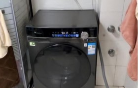 小天鹅海尔滚筒洗衣机的优势和特点（高效洗涤，智能便捷，小天鹅海尔滚筒洗衣机革新洗衣体验）